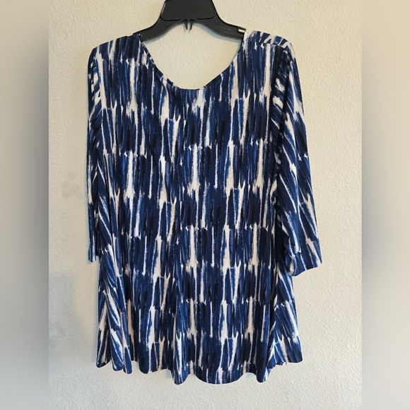 Catherines Tunic Top Womens 1X Blue  3/4 Sleeve Casual Basic Stretchy V-Neck - Picture 9 of 9